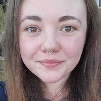 Headshot of Laura Nuttall.